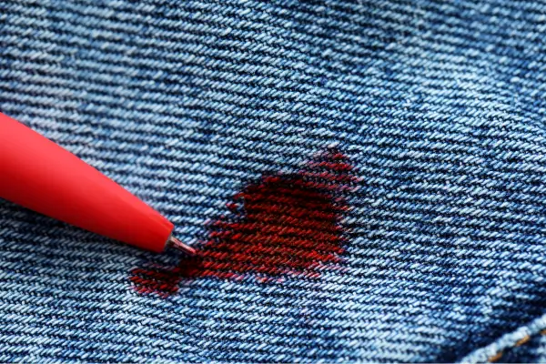 tinta de caneta na roupa